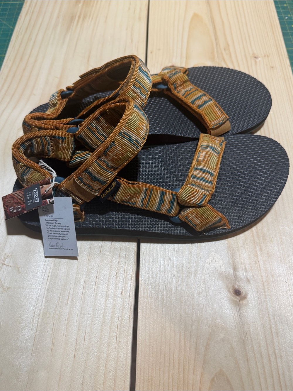 NWT RARE Teva Artist Series Original Universal Sandals Inca edition size 7